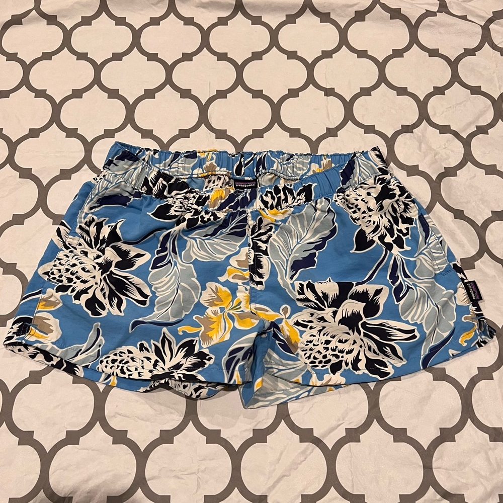 Patagonia Barely Baggies Shorts Women’s Medium Floral Print Outdoor Hike Rare
